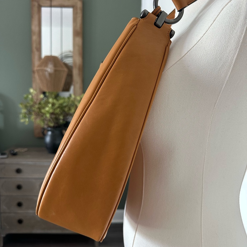 Coach Tan Leather Shoulder Bag - Picture 6 of 9